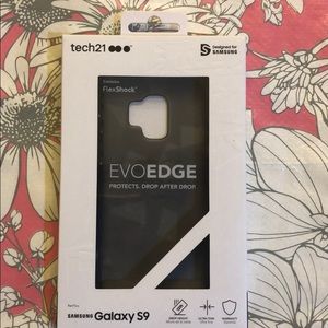 Black Samsung Galaxy S9 case